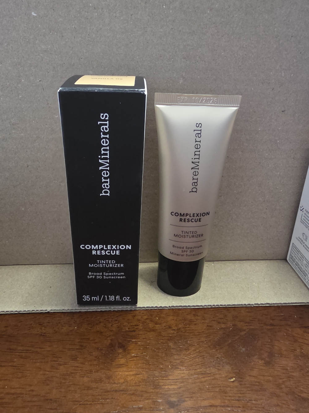 New - bareMinerals Complexion Rescue Tinted Moisturizer - Vanilla 02 Tube & Box